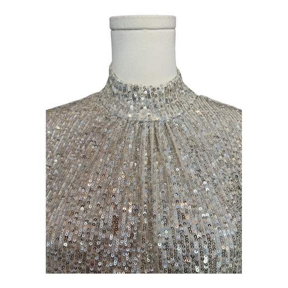 🆕 ✨ NWT 1.STATE Midnight Garden Sequin Bell Sleeve Blouse | Women’s Sz L - Picture 2 of 10